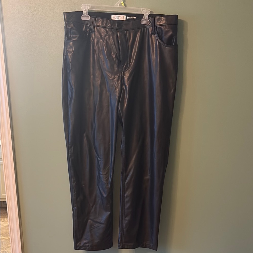 Women’s Abercrombie & Fitch black Vegan Leather Pants
